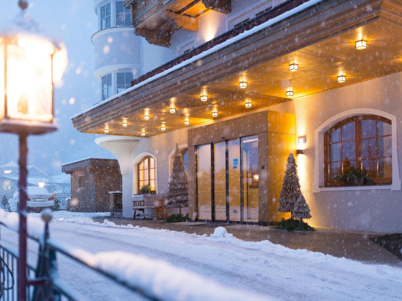 Hotel Bergzeit Гросарль Екстер'єр фото